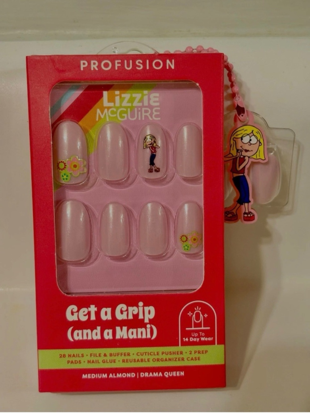 Disney Profusion Lizzie McGuire Press on Nails 28ct Drama Queen Medium Almond
